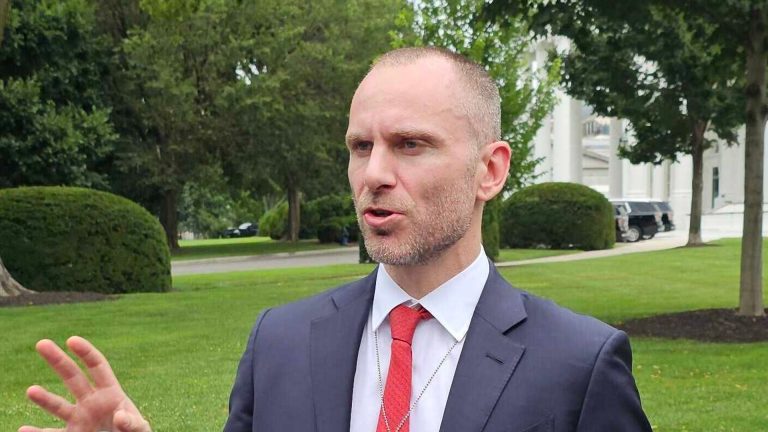 Tether Eyes Fresh Investments to Push USAT Stablecoin to 100M Americans at December Launch Tether Eyes Fresh Investments to Push USAT Stablecoin to 100M Americans at December Launch