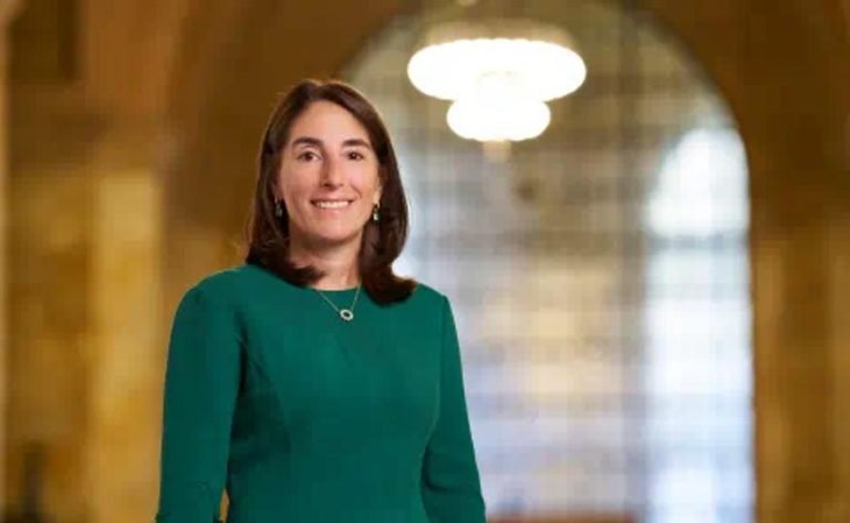 Need more evidence before lowering rates further, says Fed's Hammack