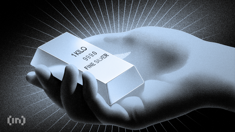 Story (IP) Price Rebounds 100%, but On-Chain Data Tells a Different Story